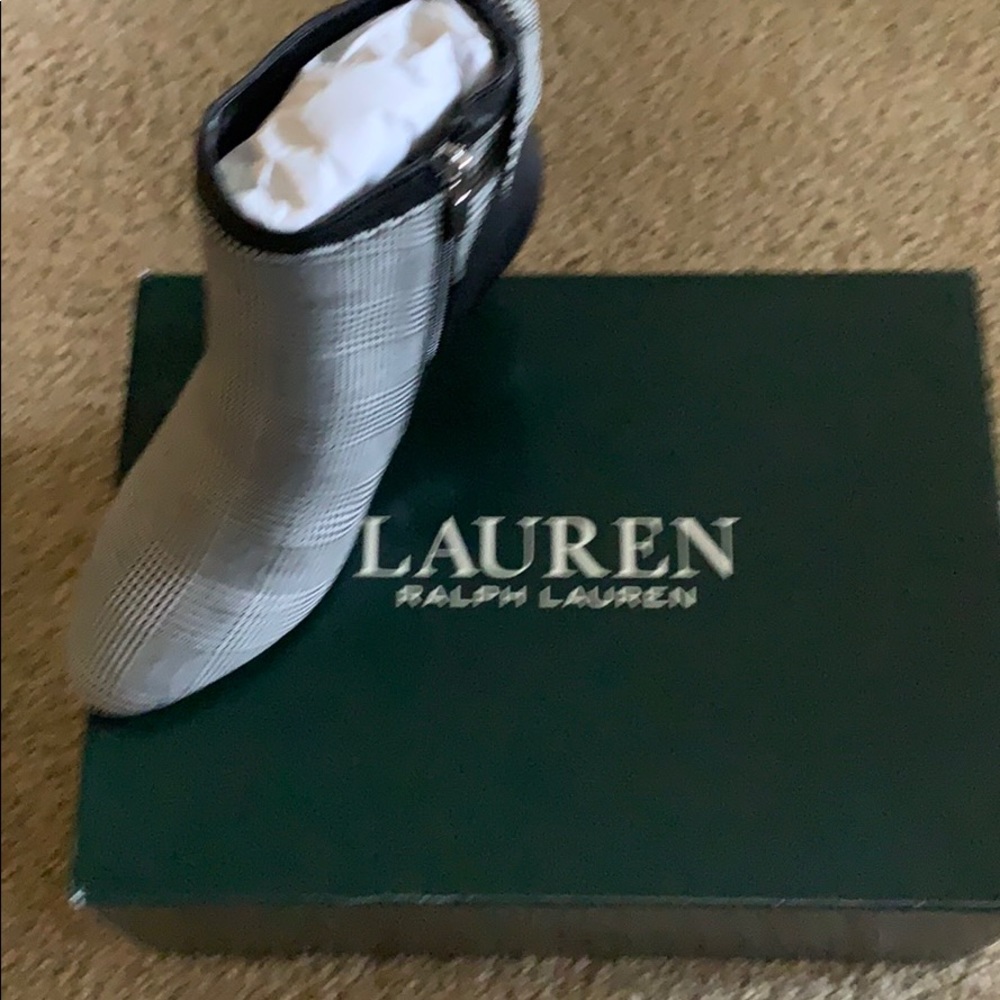 Breanne 11 bootie